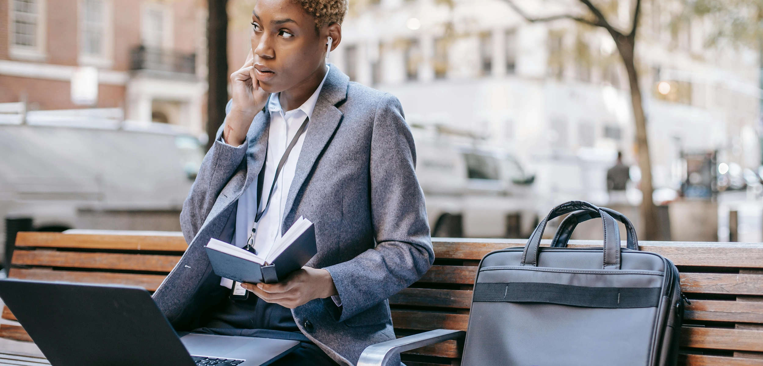 Faire mieux avec moins : pourquoi le podcast peut (vraiment) changer la formation